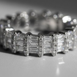 Bague en Argent 925 Entièrement Sertie de Zircons